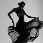 Flussiges Kleid Grazie Eleganz | Portraets | Menschen und Emotionen