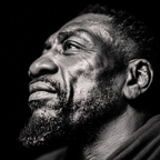 Nahaufnahme Portrait Eines Mannes Im Profil Schwarz Weiss | Portraets | Menschen und Emotionen