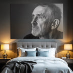 Nachdenkliches Portrait Eines Älteren Mannes In Schwarz Weiss