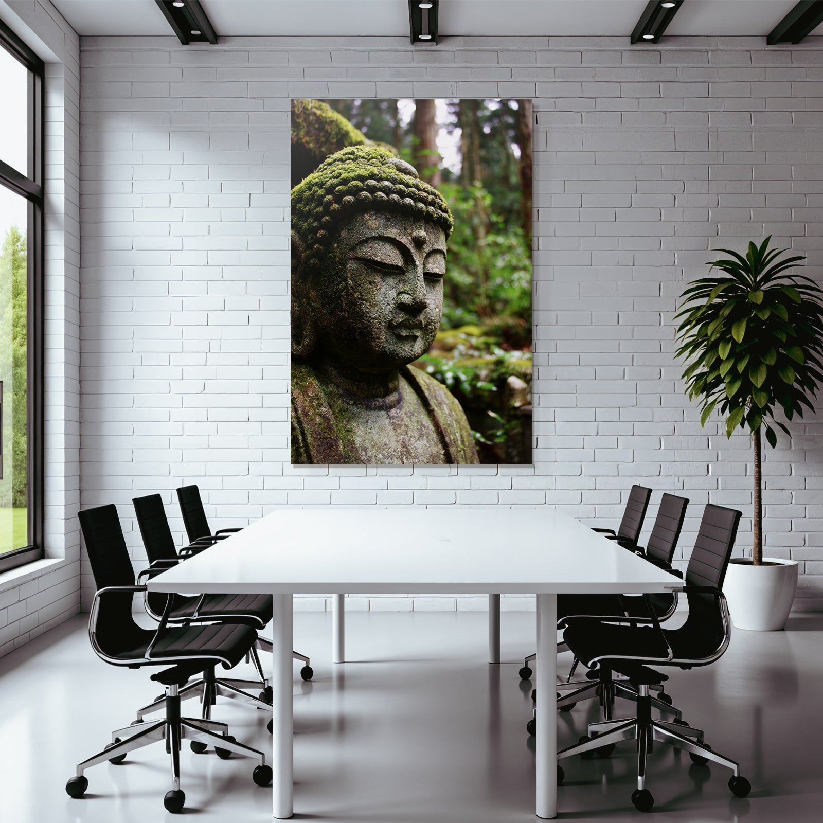 Buddhistische Statü Mit Moos In Natur Setting