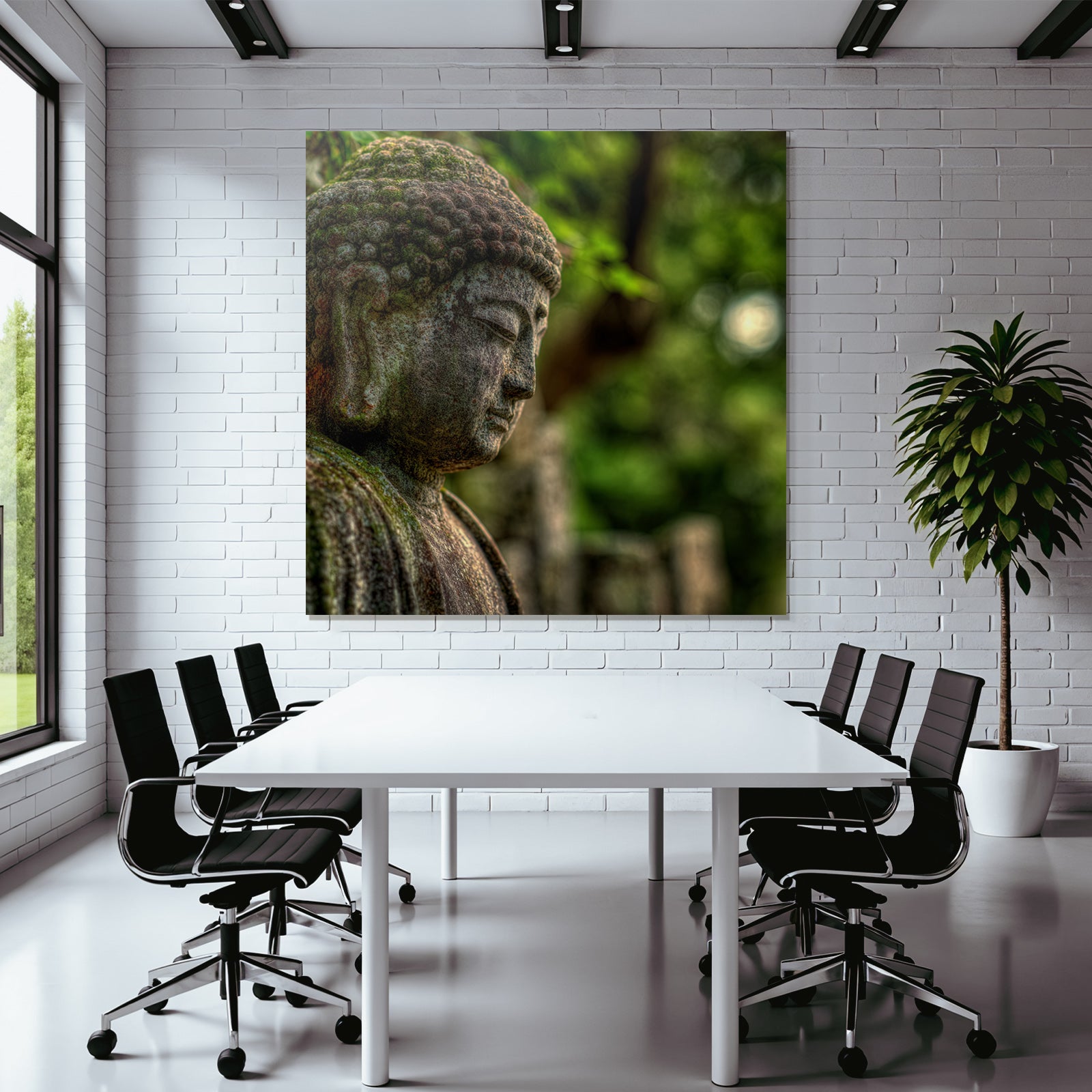 Buddha Statü Im Grünen Mit Alterung Und Ausdrucksstärke