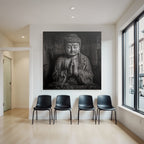 Stehender Buddhistische Statü Pray Position Monochrom