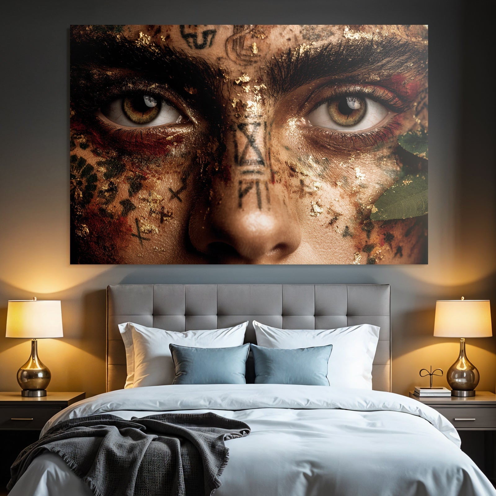Intrikate Makeup Mit Goldblatt Und Symbolen Augen Narrative Kunstvolles Ausdruck