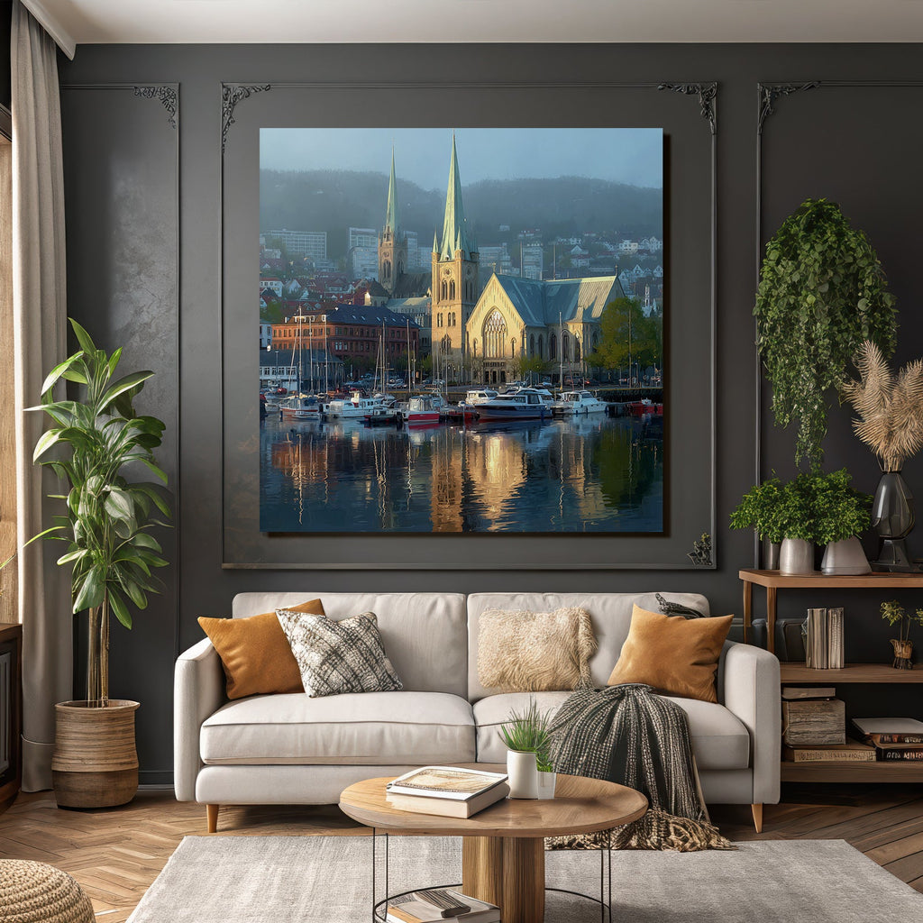 Friedlicher Wasserfront Haus Mit Spitzen Boote Reflexionen Berglandschaft