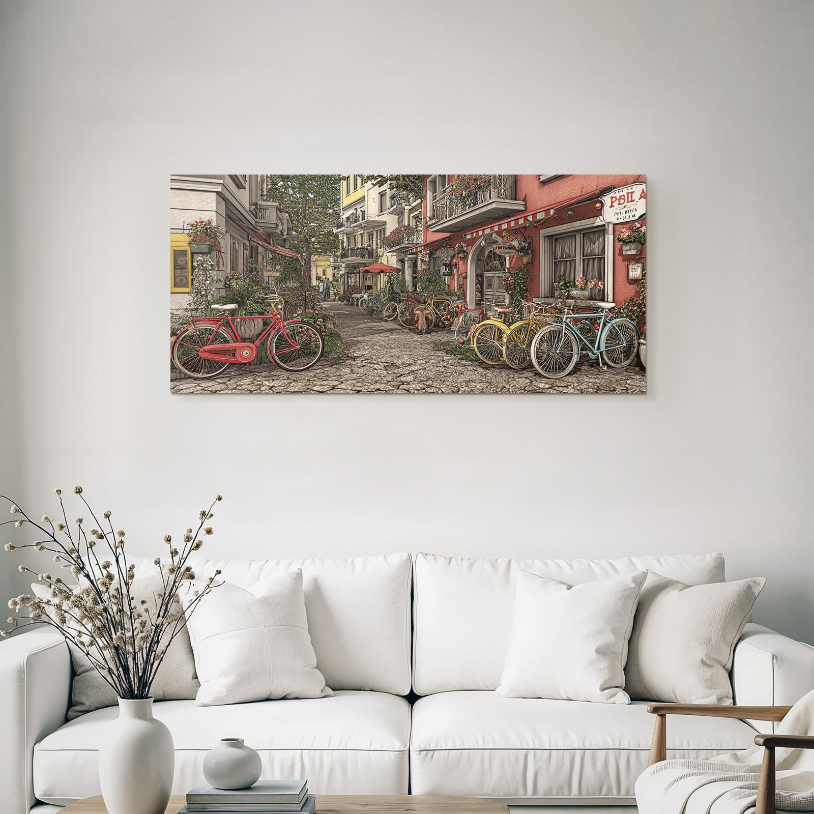 Charmante Enge Strasse Mit Bunten Fahrradern In Einem Quaint Stadt Wohnviertel