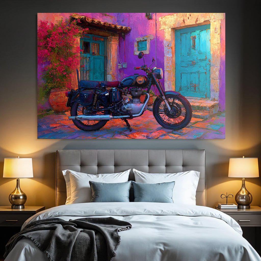 Vintage Motorrad Vor Bunter Maür Mit Violetten Ton Und Blumen