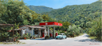 Landgasthof Mit Vintage Auto Umgeben Von Grünen Bergen | Oldtimer | Mobilitaet und Technik