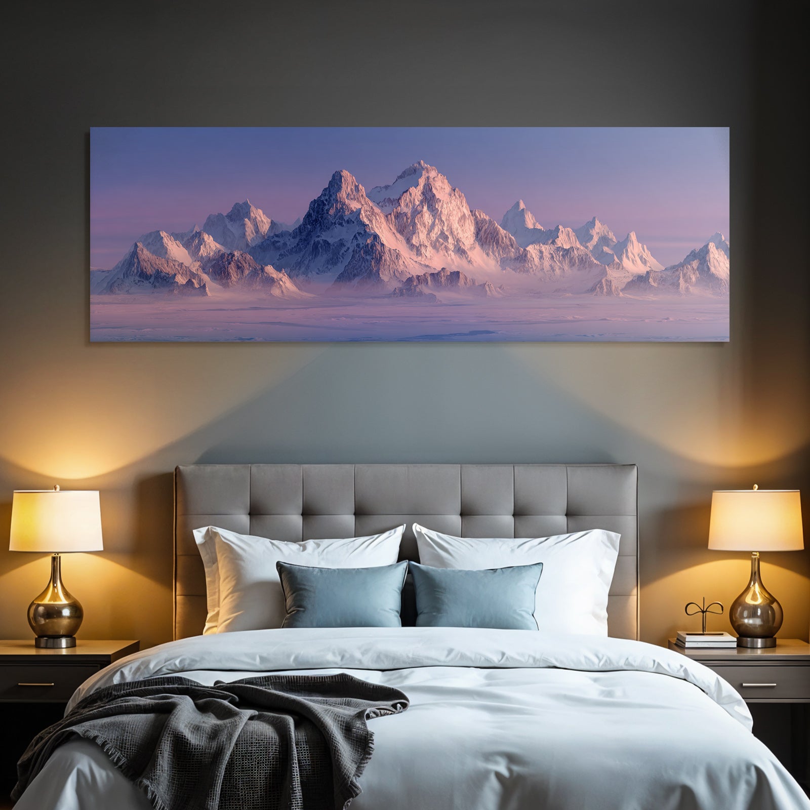 Schneebedeckte Berge Bei Sonnenaufgang