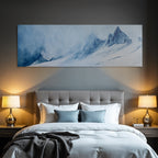 Schneebedeckte Berglandschaft In Blau Und Weiss