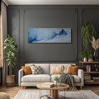 Schneebedeckte Berglandschaft In Blau Und Weiss