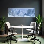 Schneebedeckte Berglandschaft Mit Hohen Gipfeln