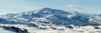 Winterlandschaft Mit Schneebedeckten Bergen Unter Klarem Himmel | Eis und Schnee | Natur