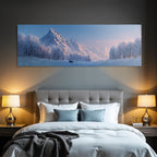Winterliche Landschaft Mit Schneebedeckten Bergen Und Reh