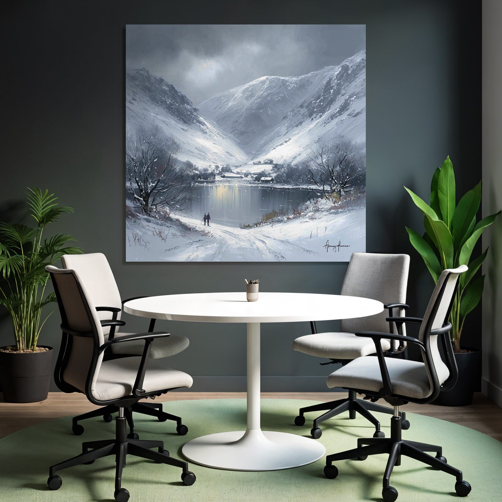 Winterlandschaft Mit Zwei Wanderern An Sanftem See Im Verschneiten Tal