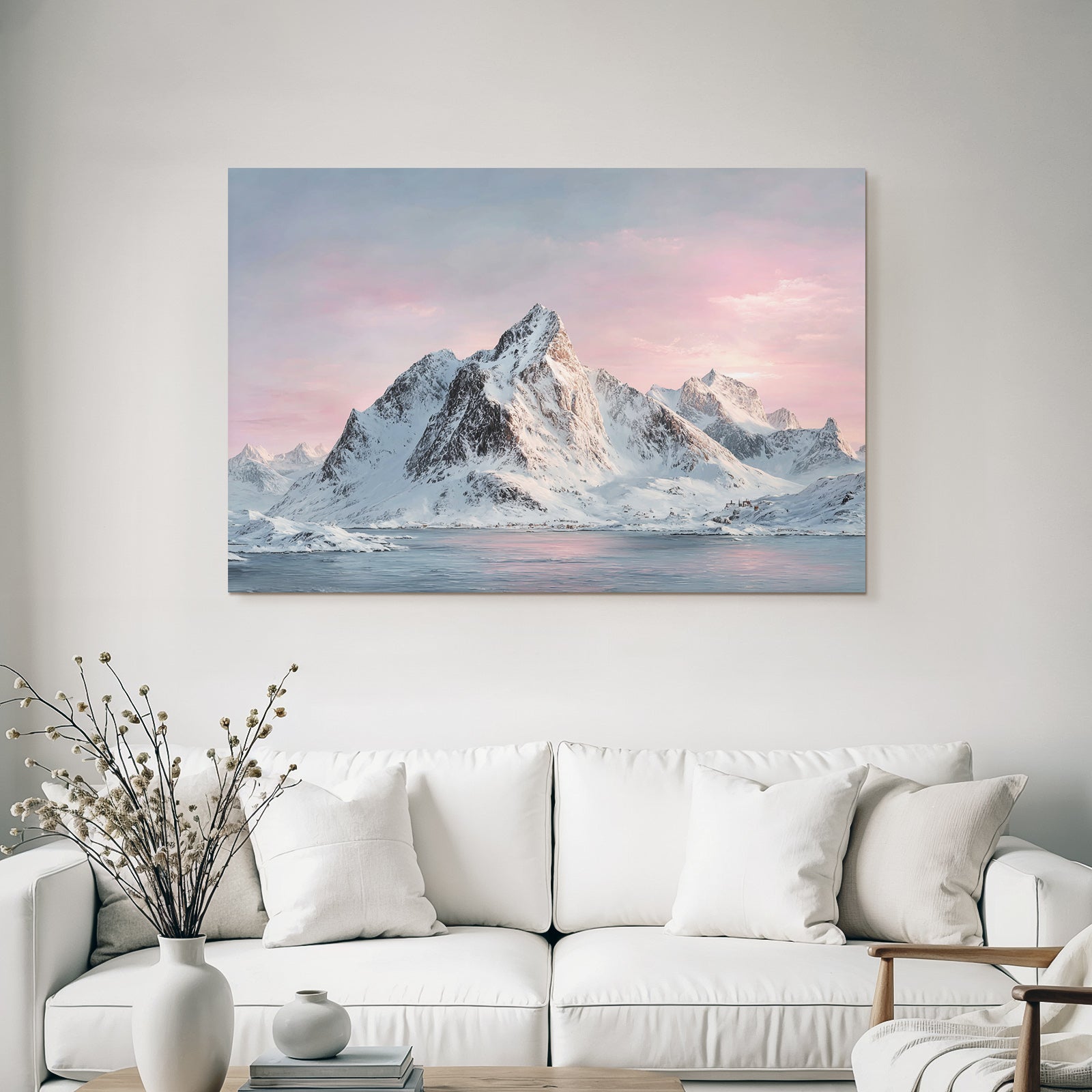 Friedliche Winterlandschaft Mit Schneebergen Spiegelndem Wasser Und Rosa Blaüm Himmel