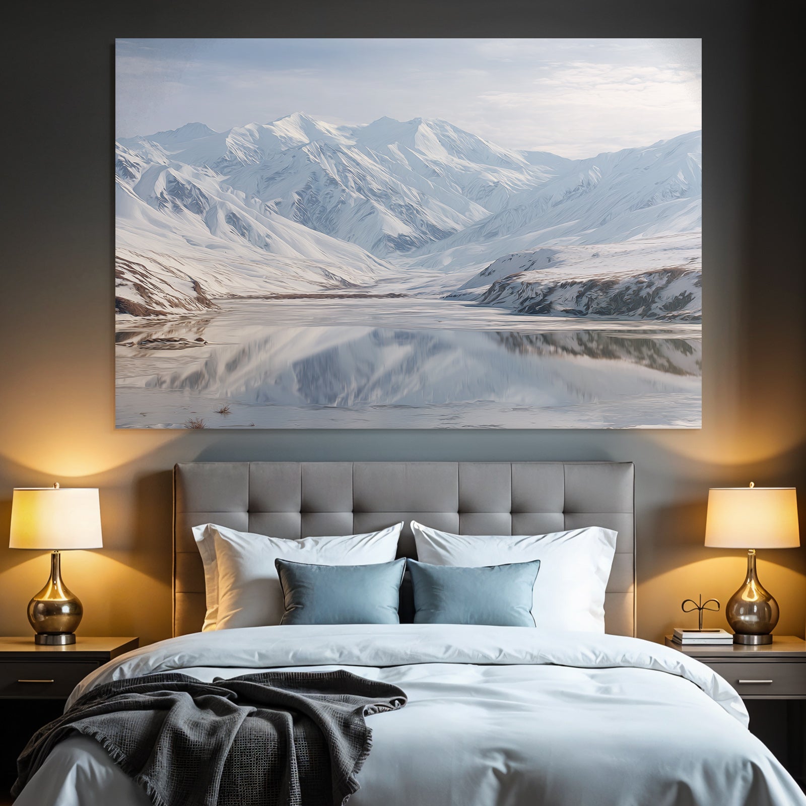 Winterlandschaft Mit Schneebedeckten Bergen Und Spiegelung Im Stillen Wasser