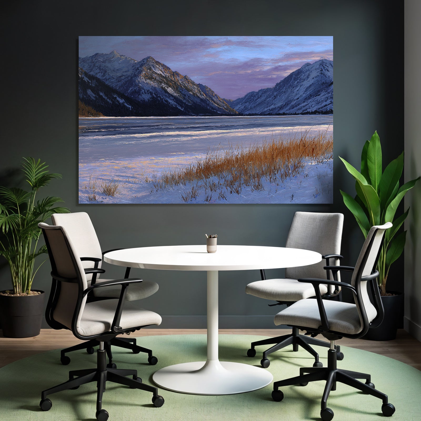 Winterliche Berglandschaft Mit Vereistem See Und Grasflecken