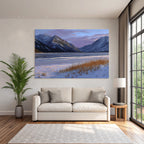 Winterliche Berglandschaft Mit Vereistem See Und Grasflecken