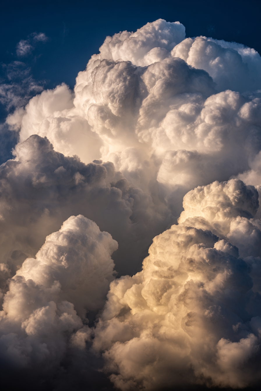Fluffige Weisse Wolken Am Blaün Himmel | Himmel und Wolken | Natur
