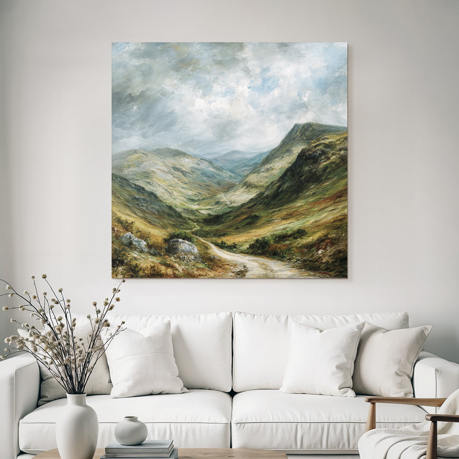 Landschaftstal Mit Bergen Und Wolken