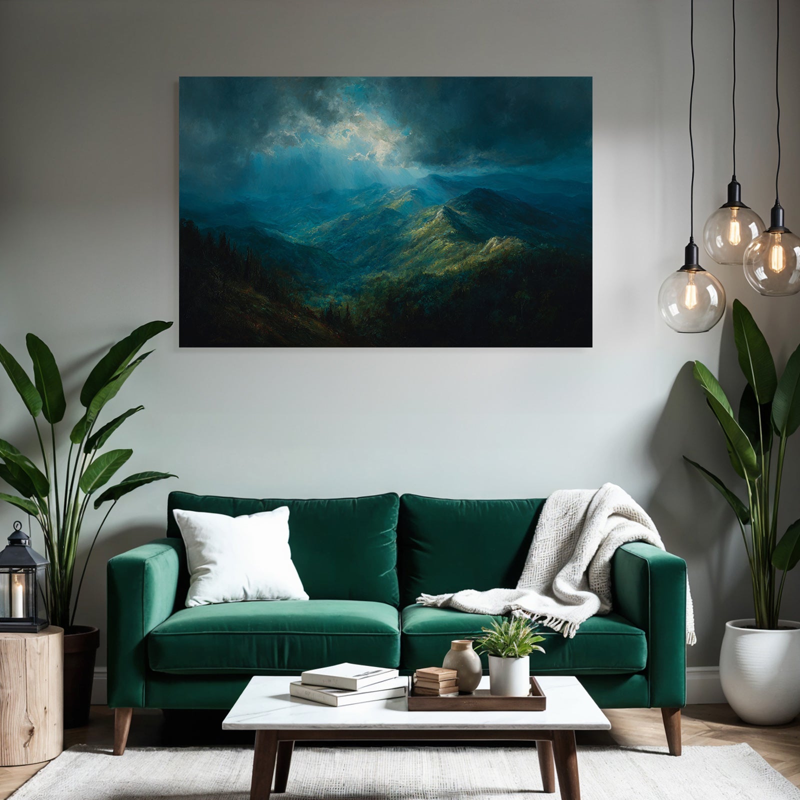 Berglandschaft Mit Dunklen Wolken Und Lichtstrahlen