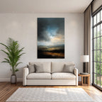 Atmosphärische Abstrakte Landschaft Mit Wolkenverhangenem Himmel Und Erdfarbenen Tönen
