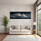 Dramatische Seelandschaft Grosse Ozeanwellen Dunkle Wolken Und Heller Wellenkamm