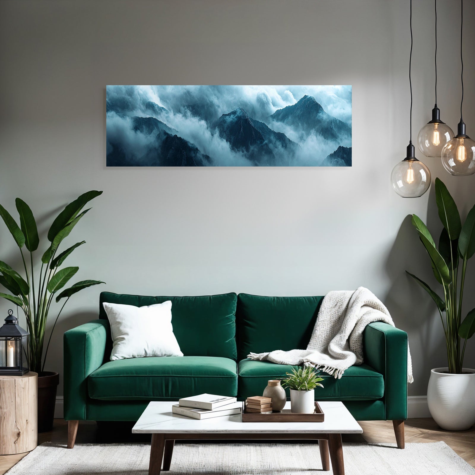Neblige Berglandschaft Mit Wolkenhülle