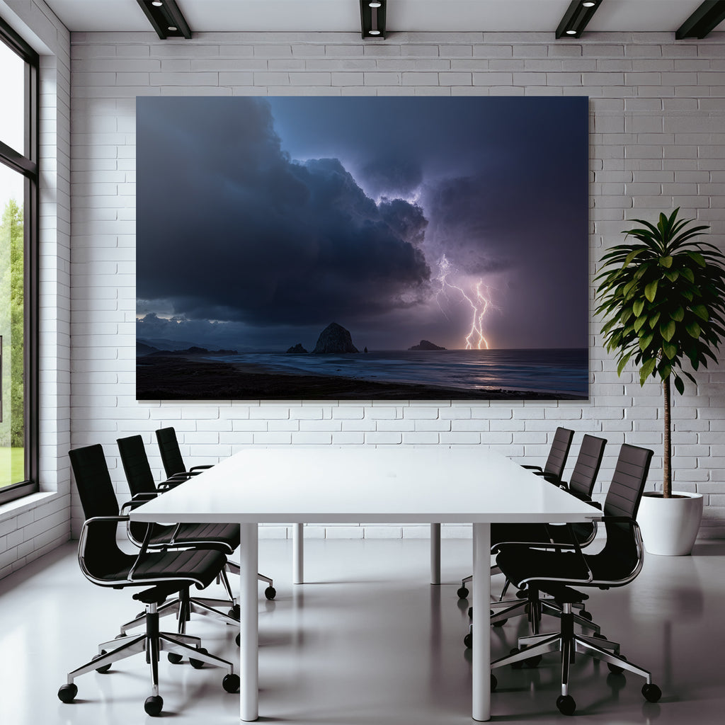 Düsteres Gewitter Über Sturmgepeitschter Küste Mit Felsen Und Blitz
