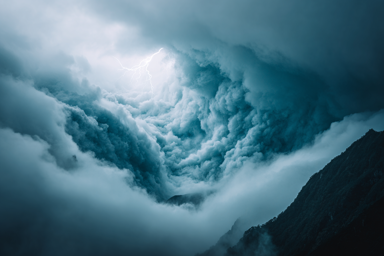 Sturmhimmel Mit Blitz Und Dramatischen Wolken | Nahaufnahmen | Natur