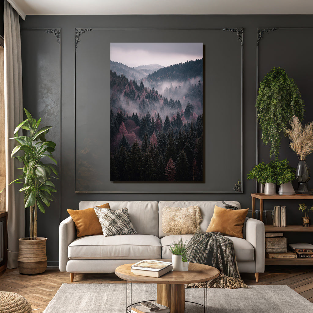 Neblige Waldlandschaft Mit Abgestuften Baumschichten In Grün Und Rosa