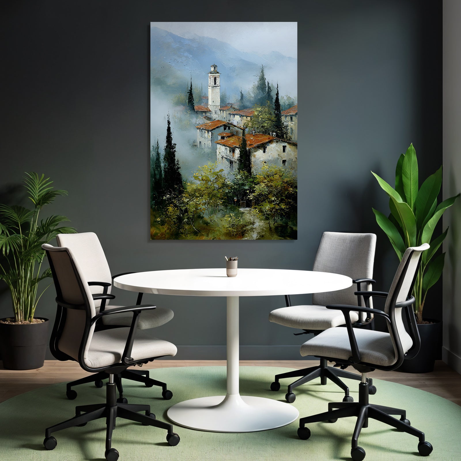 Nebliges Dorf Mit Uhrturm Im Bergtal