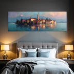 Ruhige Uferlandschaft Mit Inseldorf Uhrturm Und Bäumen Im Pastellhimmel