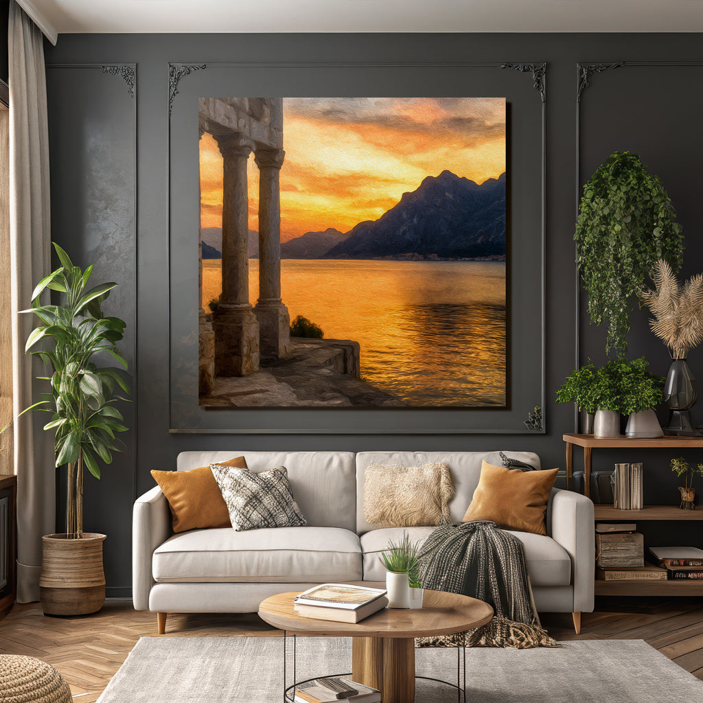 Sonnenuntergangslandschaft Mit Bergen Und Säulen Am Wasser