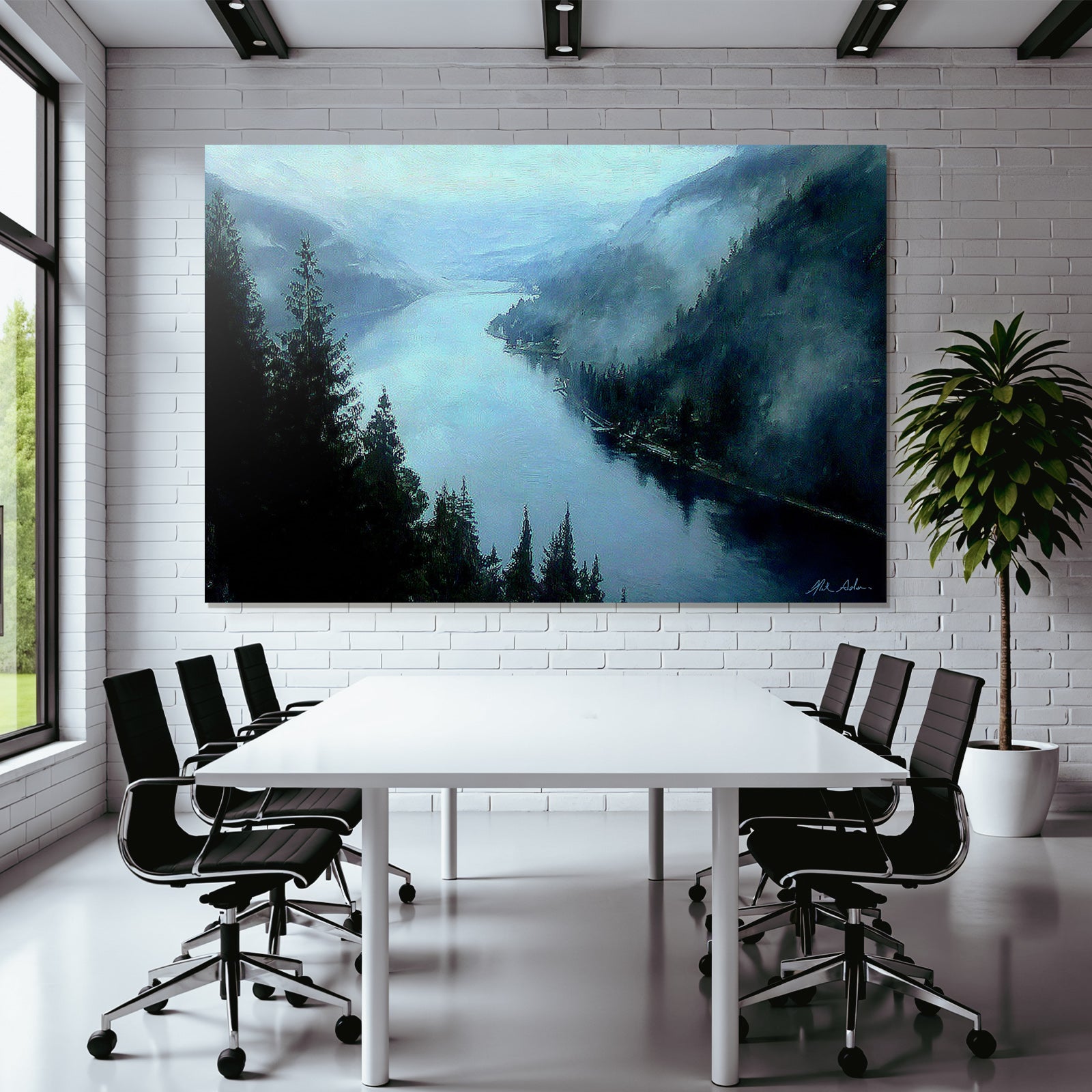Morgendlicher Nebel In Berglandschaft Mit Fluss