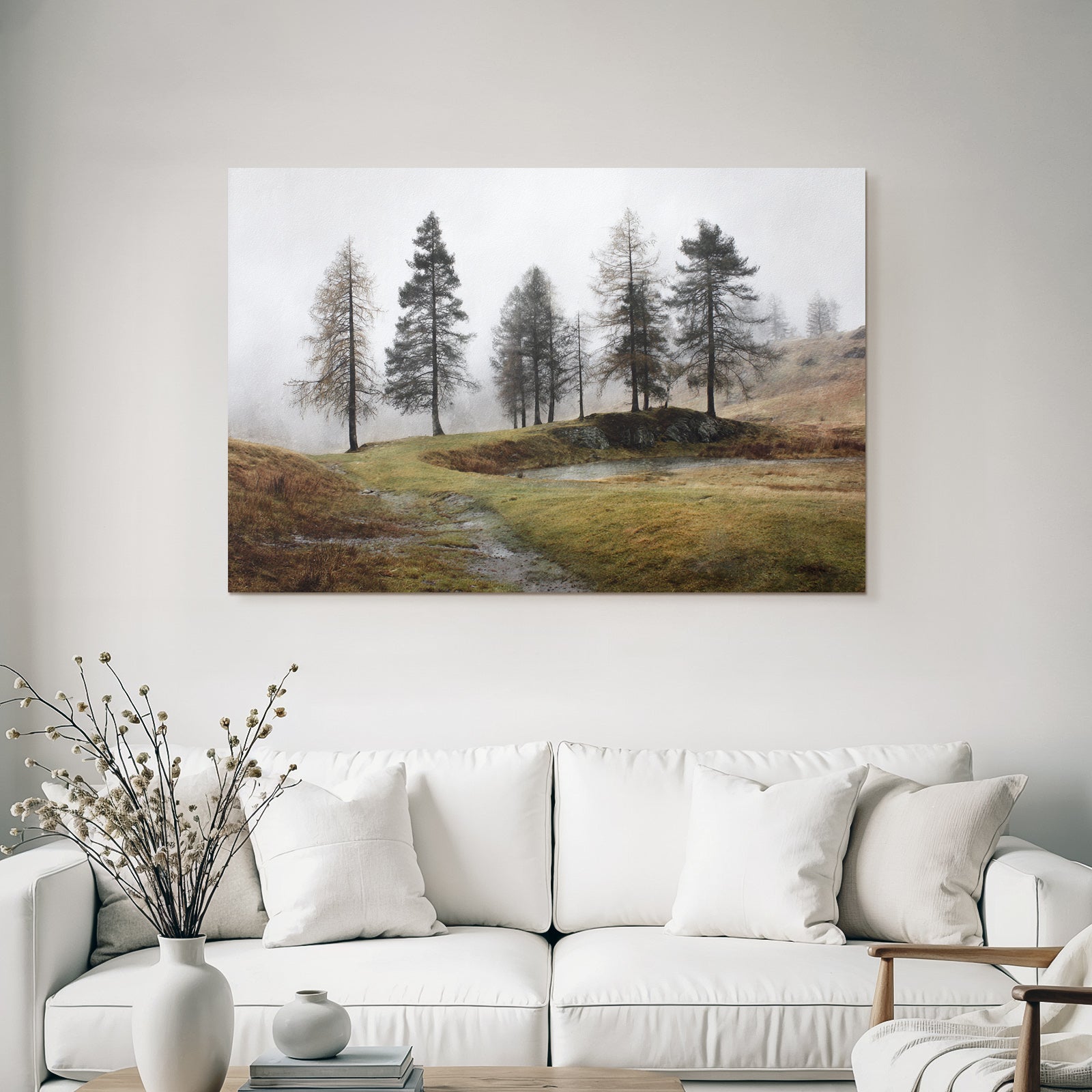 Nebelige Waldlandschaft Am Wasser
