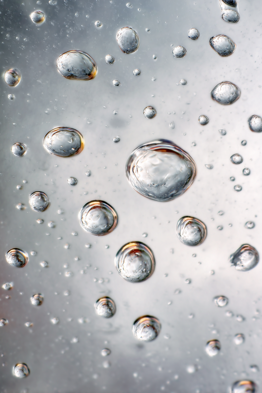 Frische Wassertropfen Auf Transparentem Glas | Wasserfaelle und Tropfen | Natur
