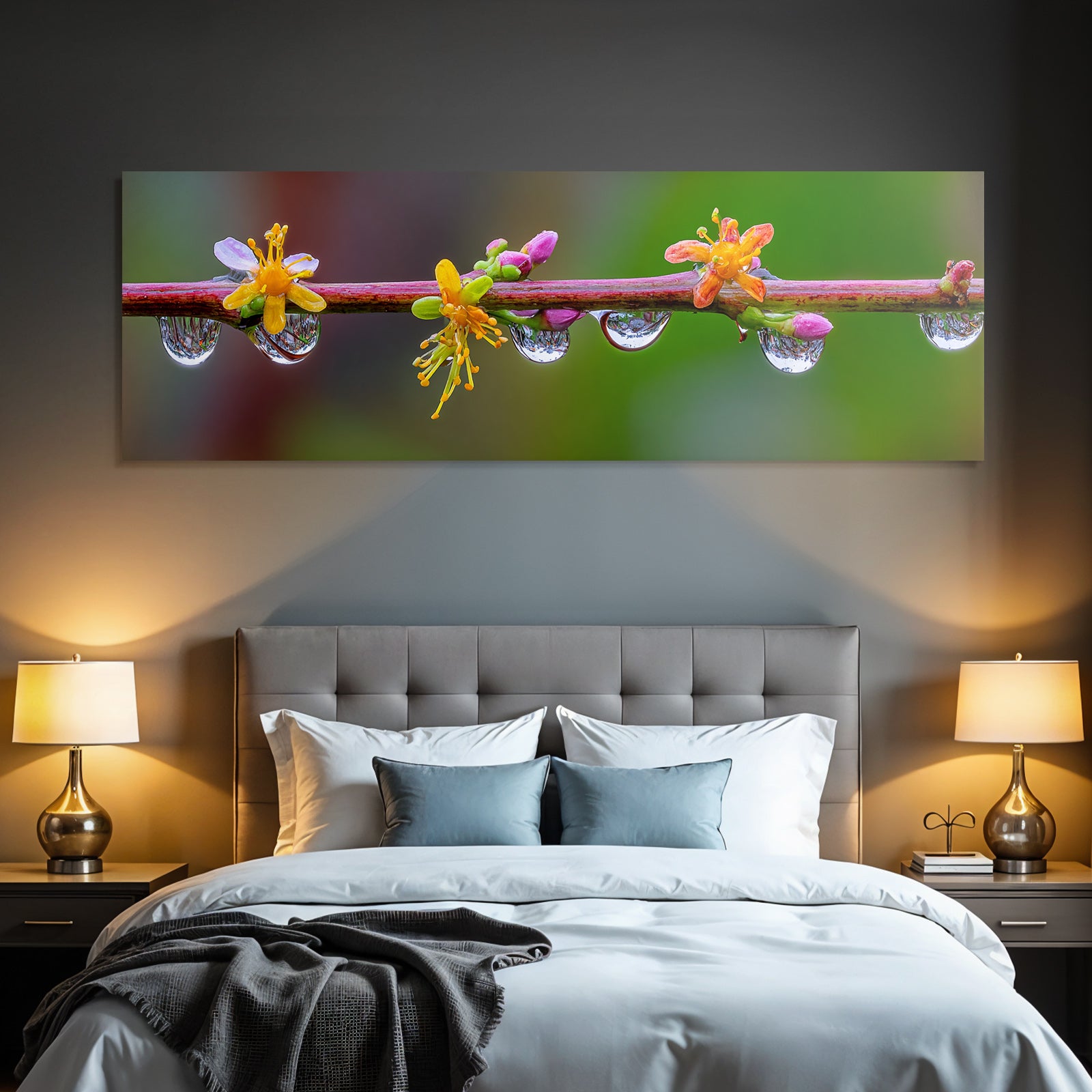 Bunte Blumen Mit Wassertropfen Auf Zweig