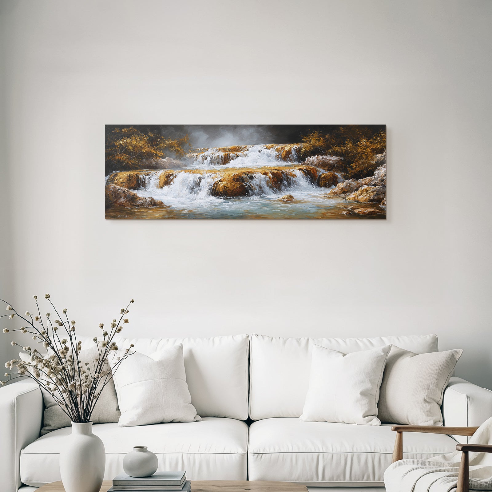 Herbstlicher Wasserfall In Felslandschaft