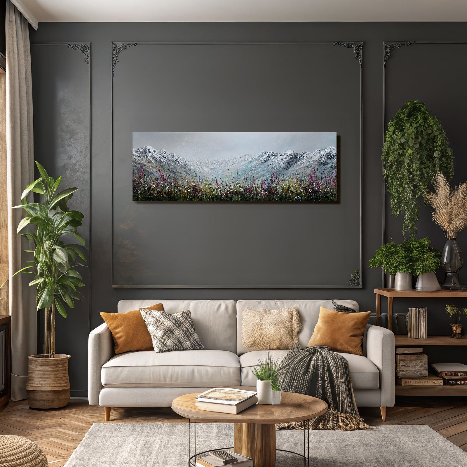 Schneebedeckte Berge Und Bunte Blumenwiese