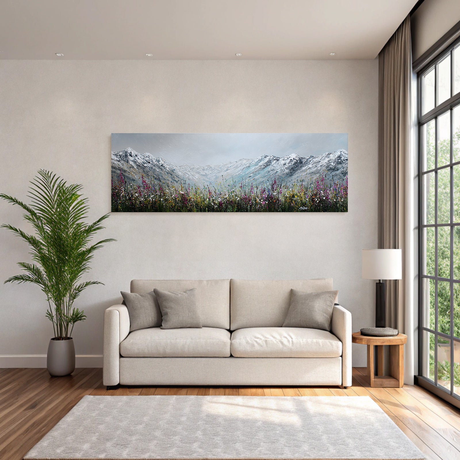Schneebedeckte Berge Und Bunte Blumenwiese