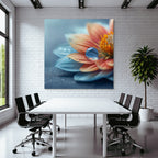 Schöne Blüte In Orange Und Blau Mit Tautropfen