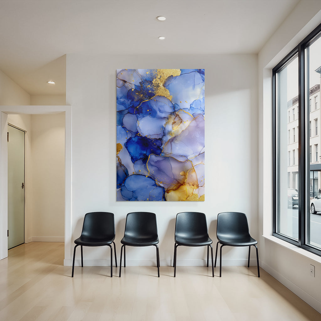 Flüssiges Design Mit Blautonen Und Goldakzenten