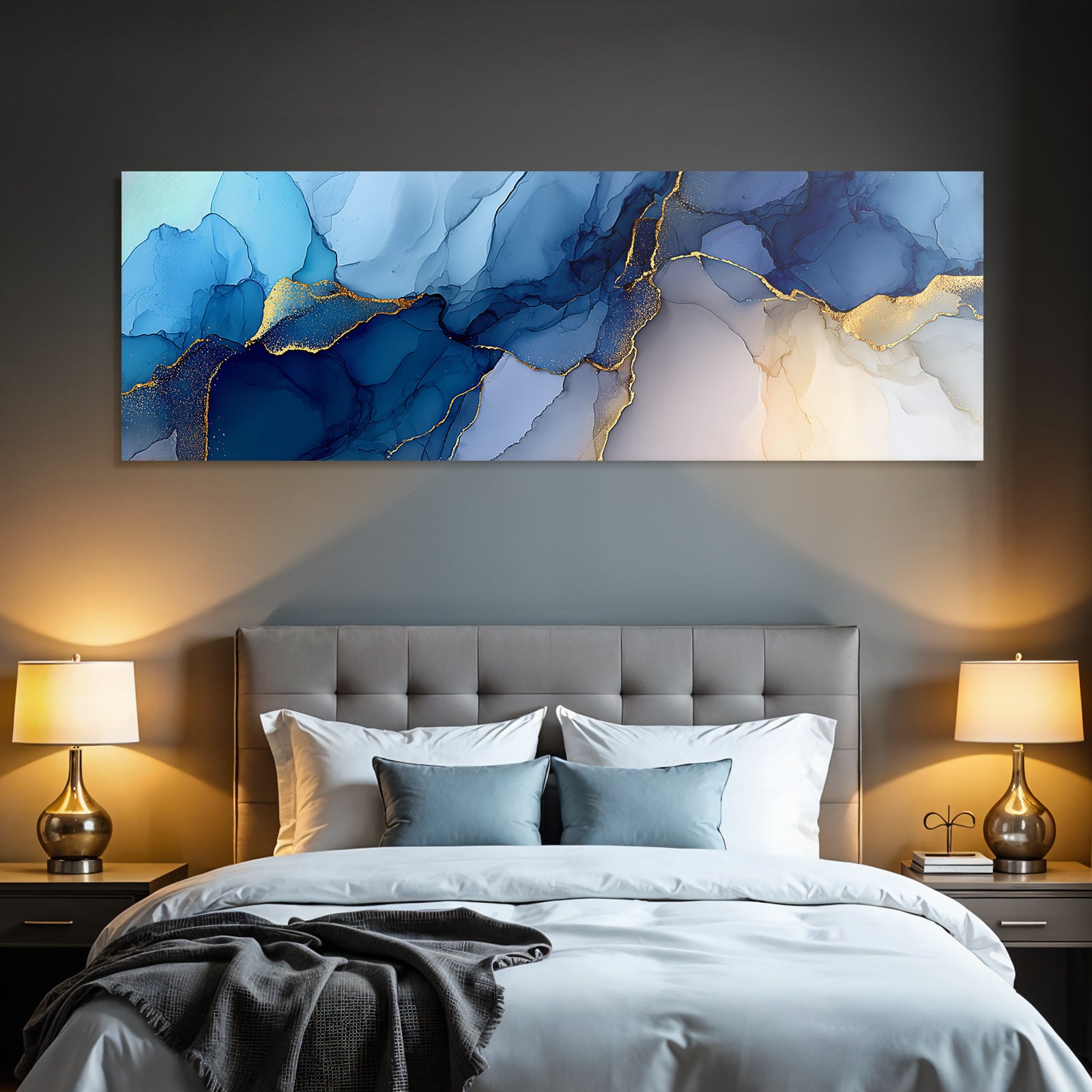 Design Mit Blautonen Und Goldakzenten