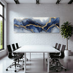 Design Mit Blautonesen Und Goldenen Linien