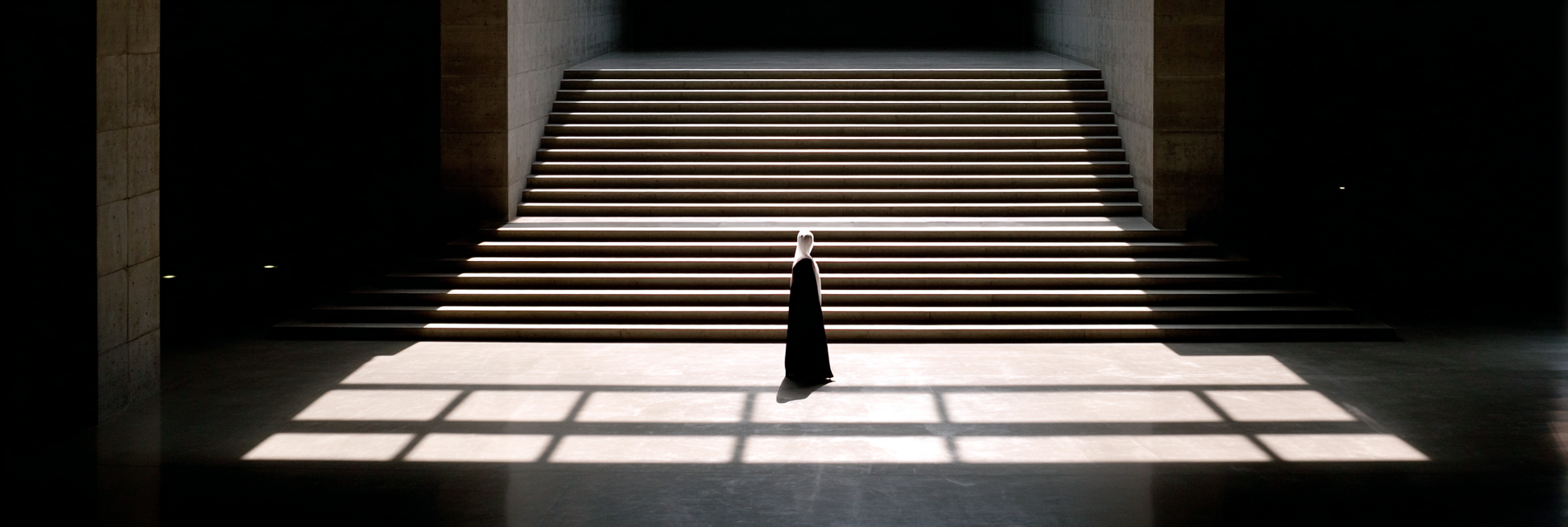 Isolation Und Betrachtung Der Treppenstufen Im Lichtspiel | Alte und Neue Meister | Stilrichtungen