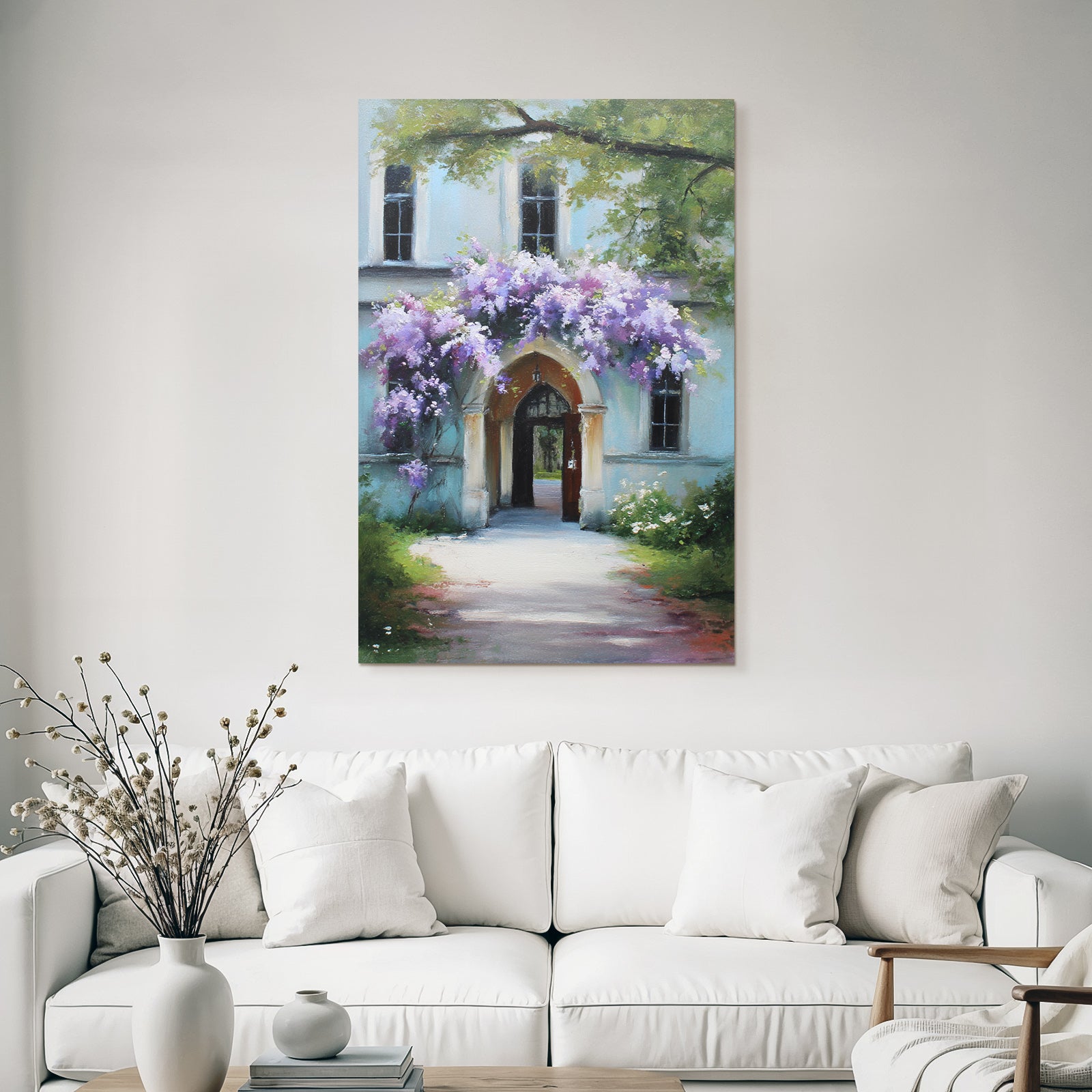 Architektureingang Mit Lila Blüten
