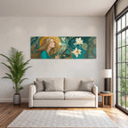 Junge Frau Mit Bunten Blumen Und Naturmotiv