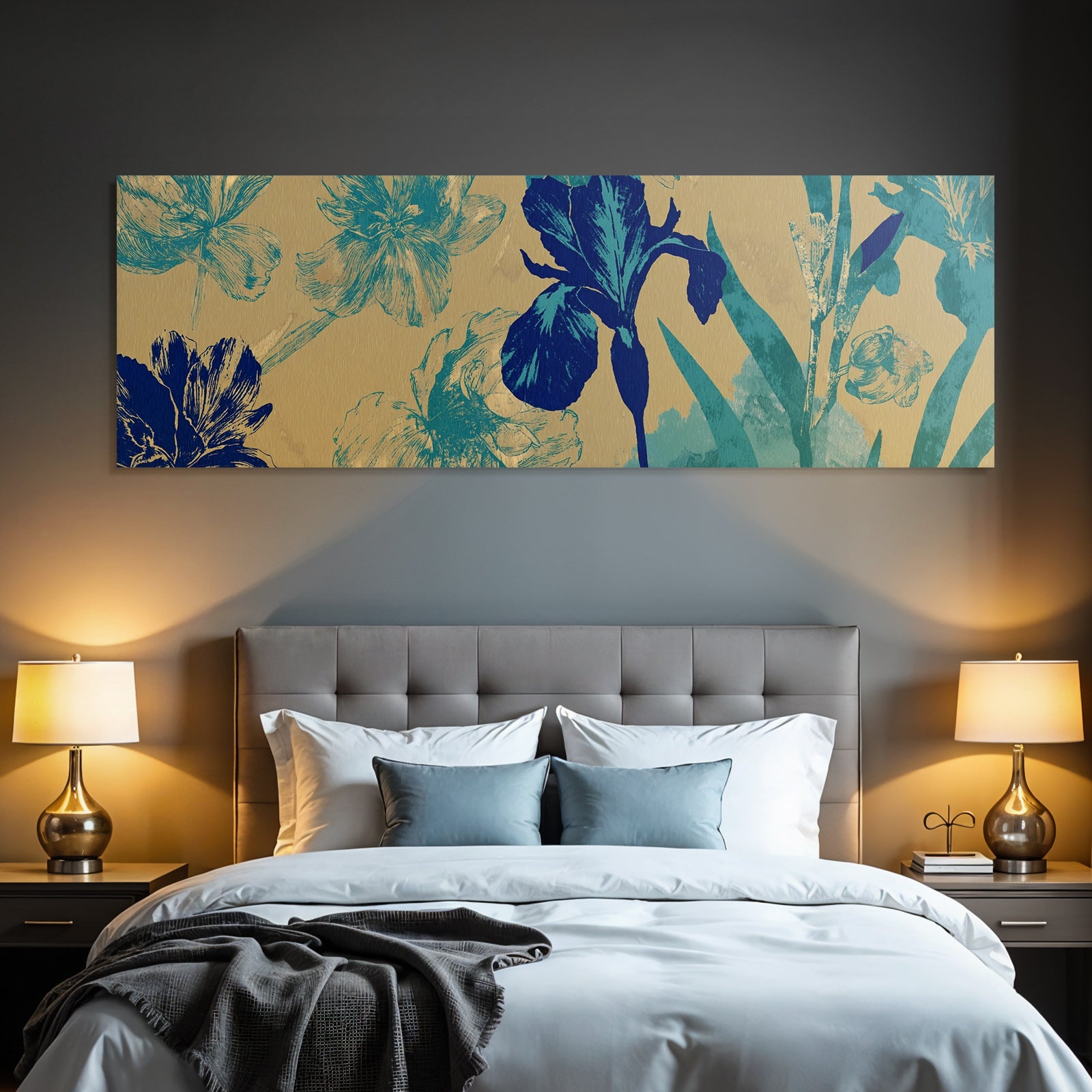 Turkis Und Marineblau Florales Muster Auf Goldenem Hintergrund