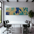 Turkis Und Marineblau Florales Muster Auf Goldenem Hintergrund